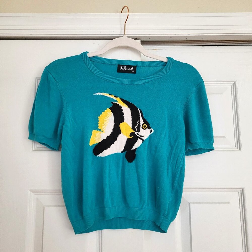 Soft Bright Blue / Teal Intarsia Knit Fish Lightweight Knit Sweater